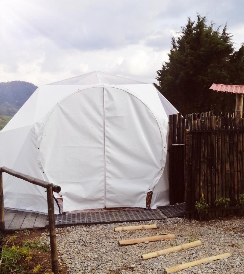 Alua Glamping Hotel Перейра Екстериор снимка