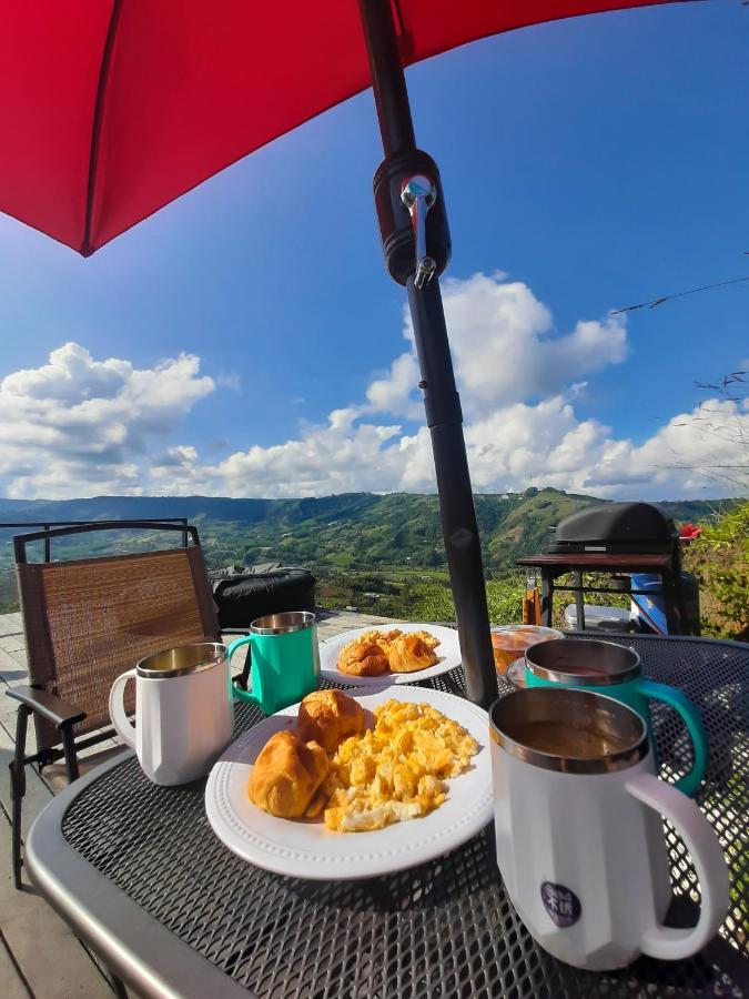 Alua Glamping Hotel Перейра Екстериор снимка